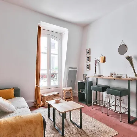 Apartment Lovely Place De La Bastille Paris