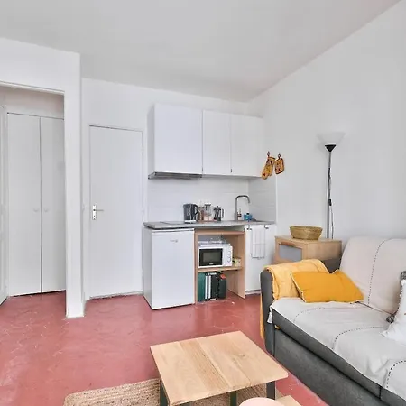 Lovely Place De La Bastille Apartment Paris